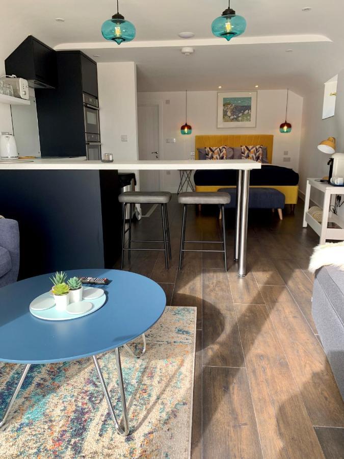 Modern Studio Apartment With Stunning Views! St Ives エクステリア 写真